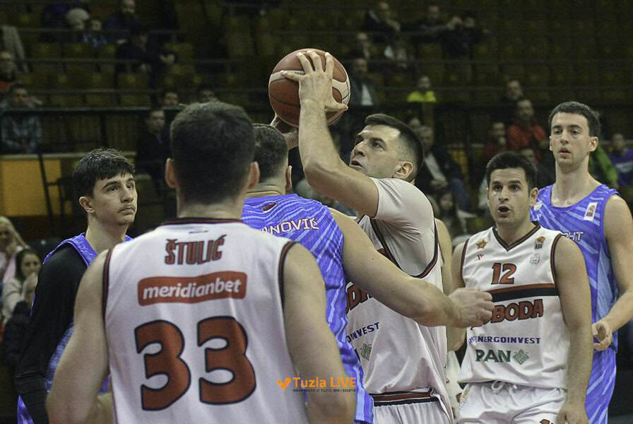 OKK Sloboda Energoinvest slavila protiv Studenta Igokee u ‘tvrdoj’ utakmici (Foto)