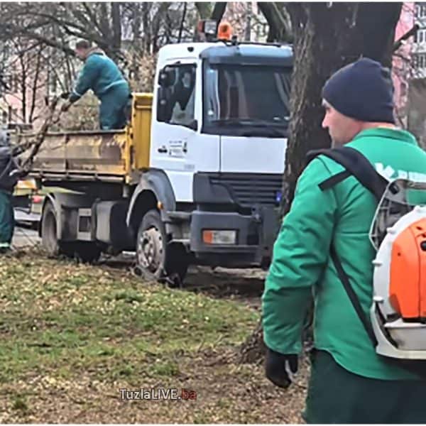 Objektivom: Komunalci u akciji dotjerivanja grada (Foto)
