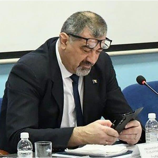 Politička ‘bomba’ u Tuzli: Pokrenuta smjena predsjednika Skupštine TK!