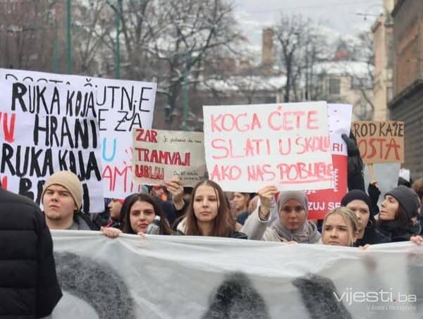 Banjalučani podržali mirne proteste u Sarajevu