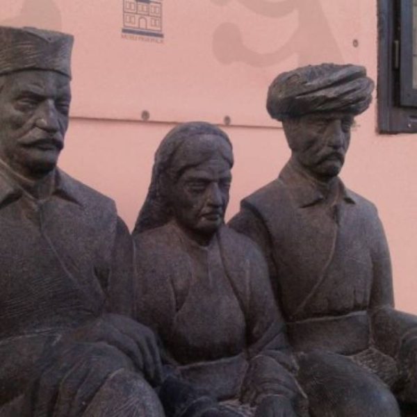 Priča o Aliji i Luki pretvorena u skulpturu, ponos na vjersku toleranciju…