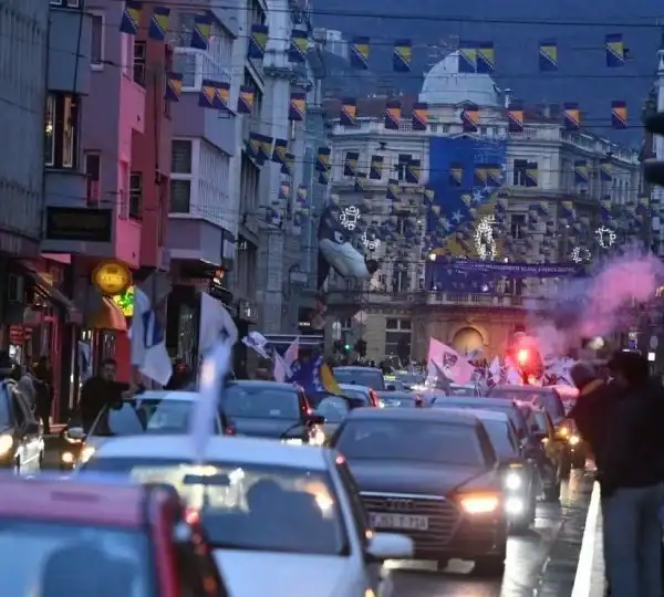 Za Dan nezavisnosti BiH najavljen defile ljiljana vozilima kroz Sarajevo