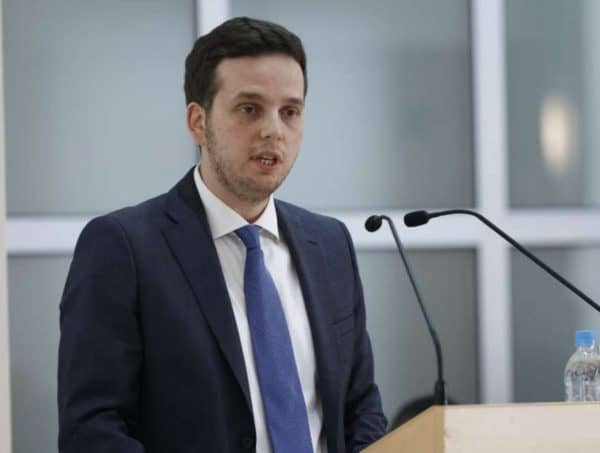 Premijer Kantona Sarajevo podnio ostavku nakon protesta mladih