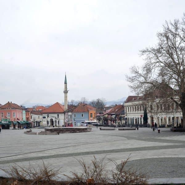 danas ce u bih preovladavati umjereno do pretezno oblacno vrijeme dok je u drugom dijelu dana moguca kisa na sjeveru i sjeverozapadu zemlje