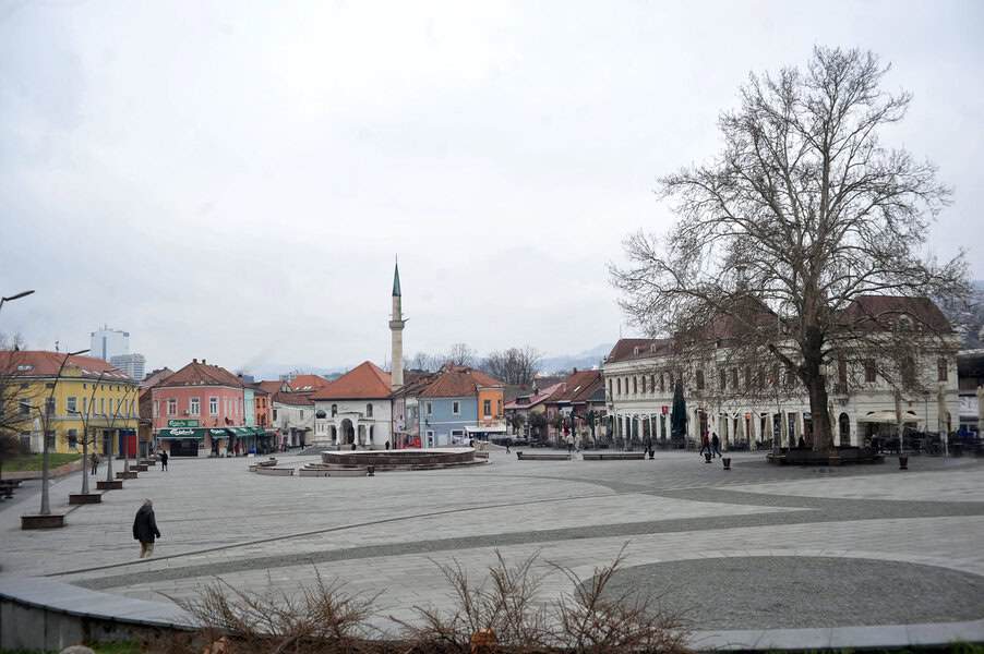 danas ce u bih preovladavati umjereno do pretezno oblacno vrijeme dok je u drugom dijelu dana moguca kisa na sjeveru i sjeverozapadu zemlje