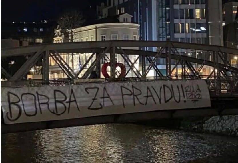 Transparent podrške povrijeđenoj djevojci nakon tragične tramvajske nesreće