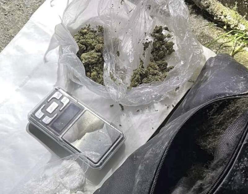 pilicijski sluzbenici prilikom pretersa u lukavcu tuzli gradaccu i gracanici pronasli drogu uhapsena jedna osoba