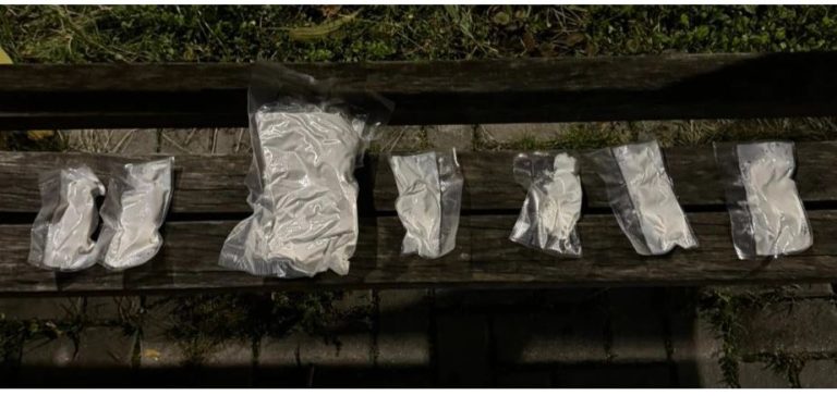 u akciji koju su proveli sluzbenici uprave policije mup-a tk prilikom pretresa pronadjena droga i novac uhapseno vise odoba u tuzli lukavcu i gracanici