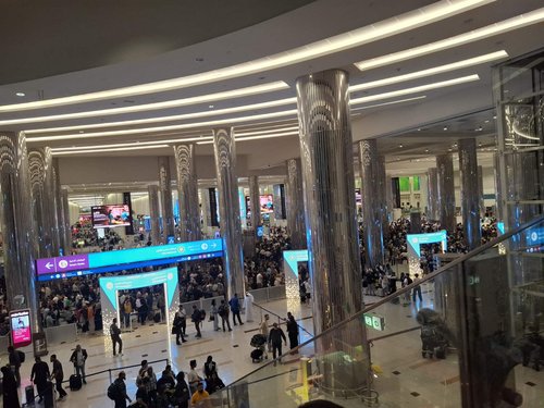 Desetine hiljada turista blokirano na Bliskom istoku