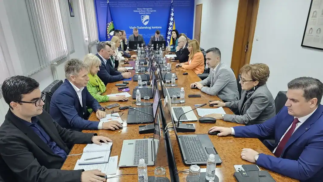 vlada tk odvojila naknadna sredstva za vece plate u zdravstvu