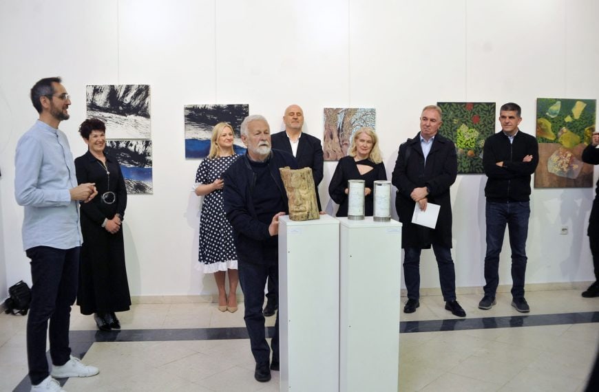 U Tuzli otvorena izložba “1500 godina stara kaštelanska maslina” (Foto)