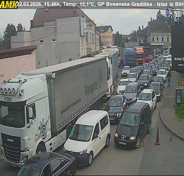 Totalni kolaps na prelazu Gradiška, čekanja i do tri sata
