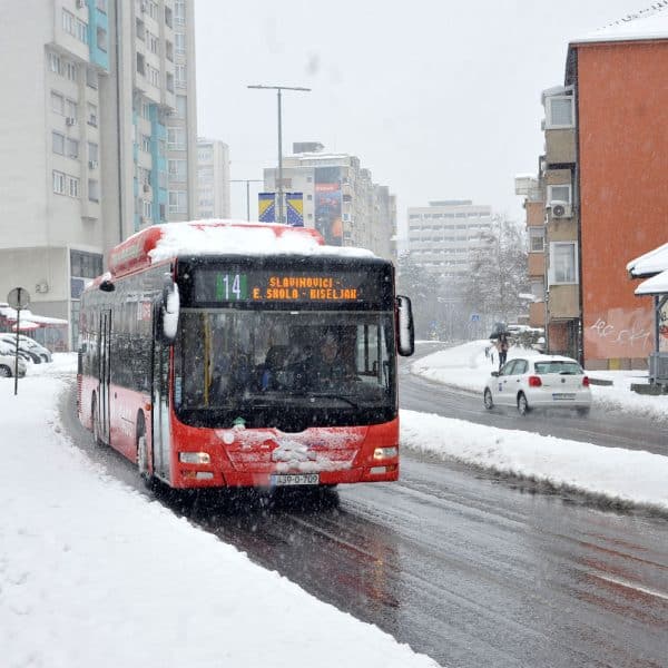Građani Tuzle uskoro će dolaske autobusa pratiti putem telefona