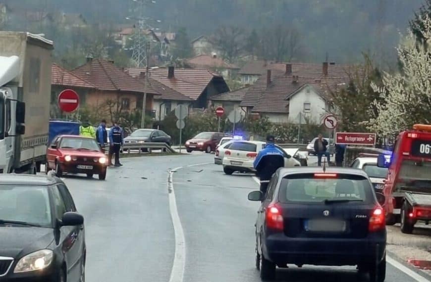 Devet saobraćajnih nesreća u TK, jedna osoba zadobila teške tjelesne povrede