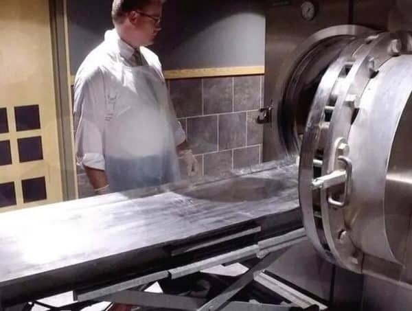 Škotska legalizovala “vodeno kremiranje”: Ekološki izbor za oproštaj