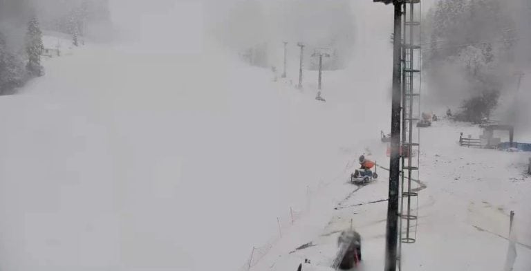 kako su meteorolozi i najavili danas je veci dio bih zahvatilo zahladjenje i nevrijeme uz kisu i snijeg