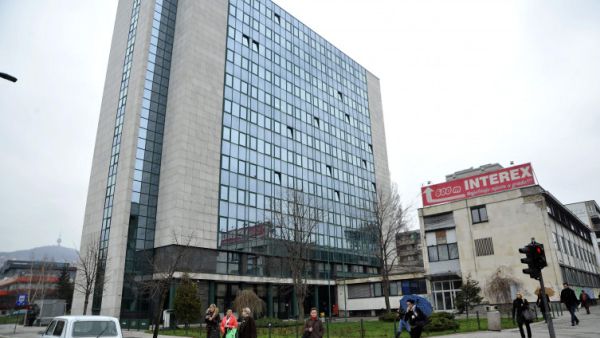 Poslodavci plaćaju, Zavod ne radi