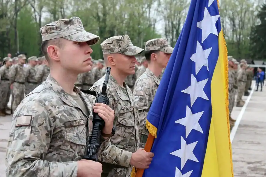 U kasarni Dubrave održano centralno obilježavanje Dana Armije RBiH