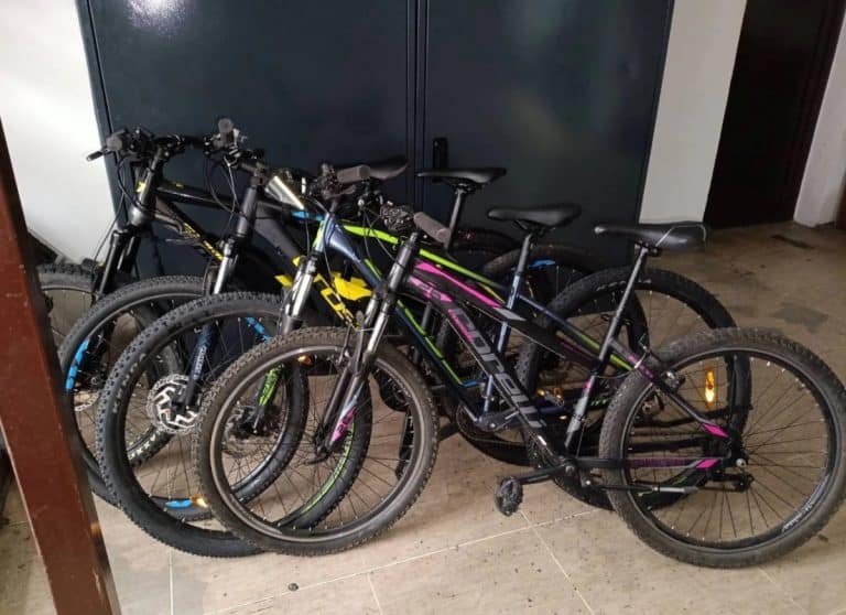 policija je identifikovala pocinitelja 13 kradja koji je krao bicikla na podrucju tuzle veci dio bicikala je vracen vlasnicima