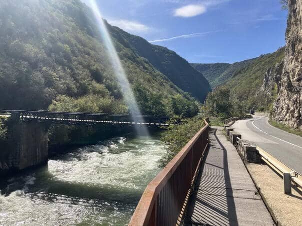 Tragedija u kanjonu Vrbasa: U automobilu pronađeno tijelo mladića