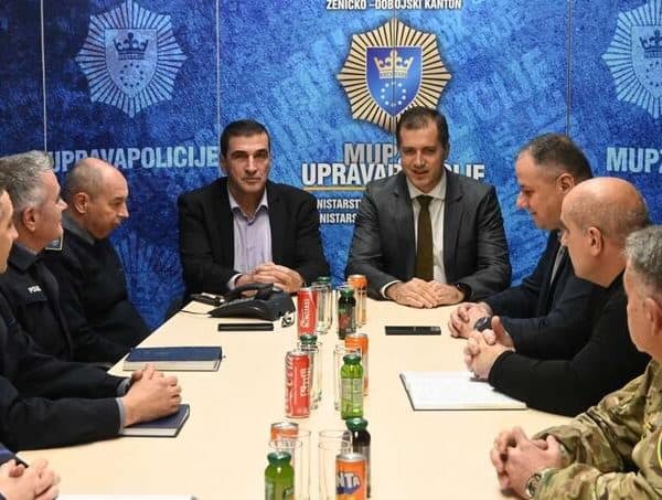 ministar unutrasnjih poslova zdk pohvalio policiju povodom dobrog obezbjedjenja utakmice finala baraza za sp iuzmedju bih i italije odigrane u zenici