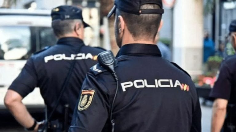 spanija, policija, zena, potjernica