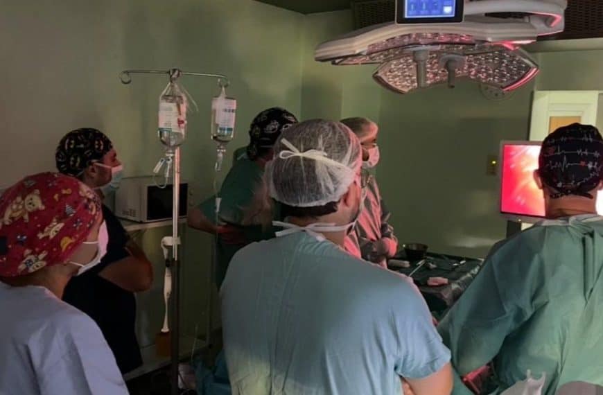 Značajan iskorak u savremenoj hirurgiji: UKC Tuzla izveo prvu samostalnu laparoskopsku splenektomiju