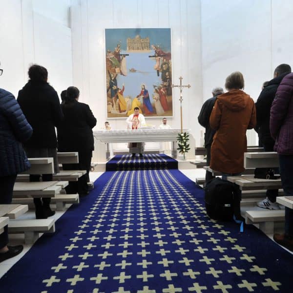 u samostanu svetog petra i pavla u tuzli odrzana svecana usrsna misa