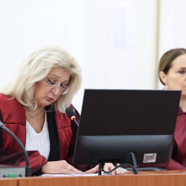 Presuda za smrt djevojčice Džene Gadžun: Ljekari osuđeni na zatvorske kazne