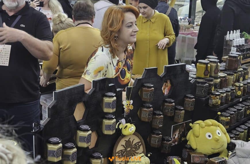 Pogledajte galeriju slika sa Sajma kaže i čokolade u Tuzli (Foto/Video)
