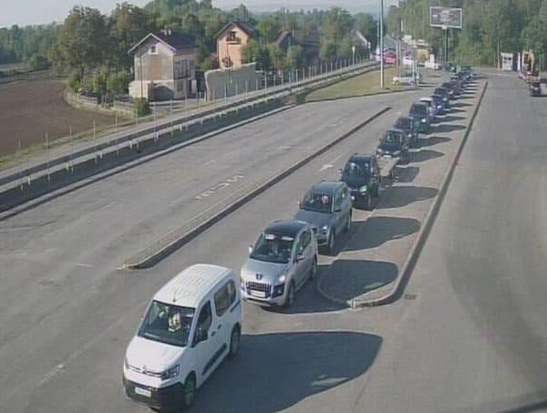 Gužve na granicama i prema izletištima, evo gdje su najveći zastoji