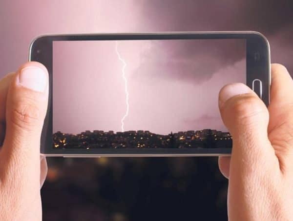 mobilni telefoni tokom grmljavine mogu seksplodirati objavili iz hidrometeoroloskog centra rusije