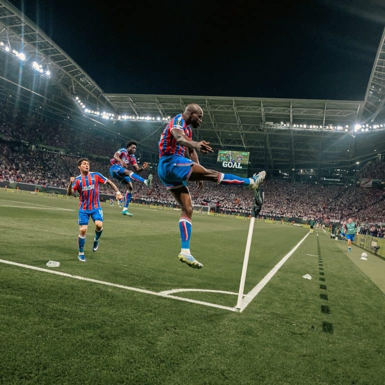 fudbal, Christal Palace, Rayo, Konferencijska liga