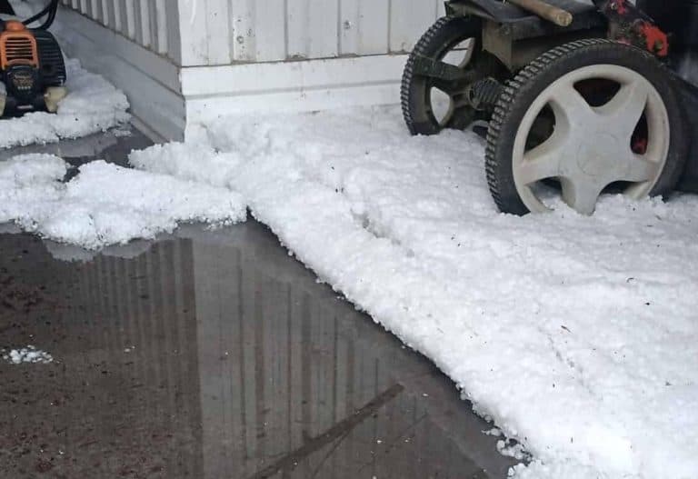 jako nevrijeme praceno ledom pofogodilo podrucje gradacca led napadao ka snijeg