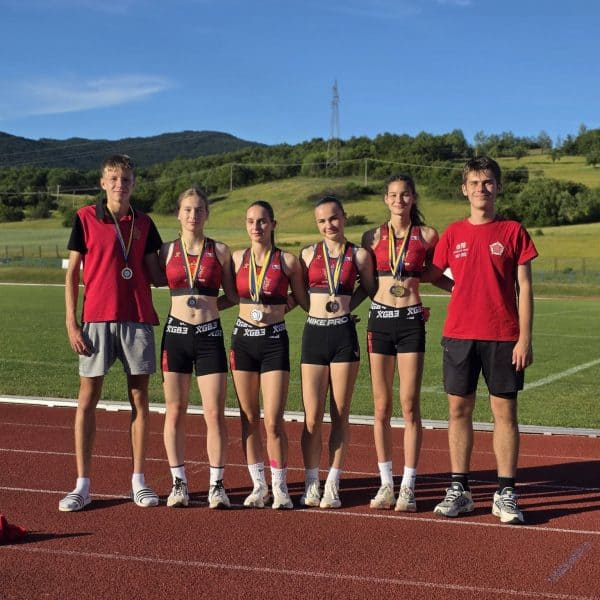 Juniori AK Sloboda Tehnograd osvojili pet medalja na prvenstvu BiH (Foto)