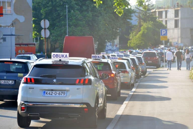 zaposlenici auto skola u tk najavili novemirne proteste