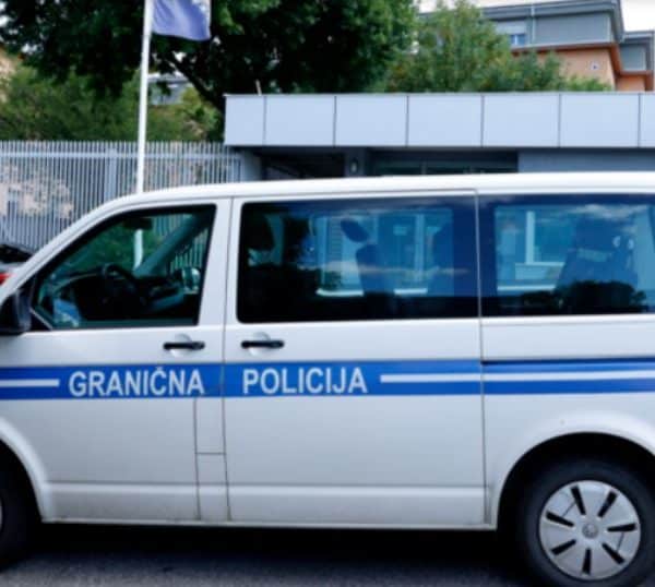 hrvatska policija razotkrila skandal unutar granicne policije bih naime u sluzbenom kombiju prevlacili namjestaj komandiru u dalmaciju za opremnaje vikendice