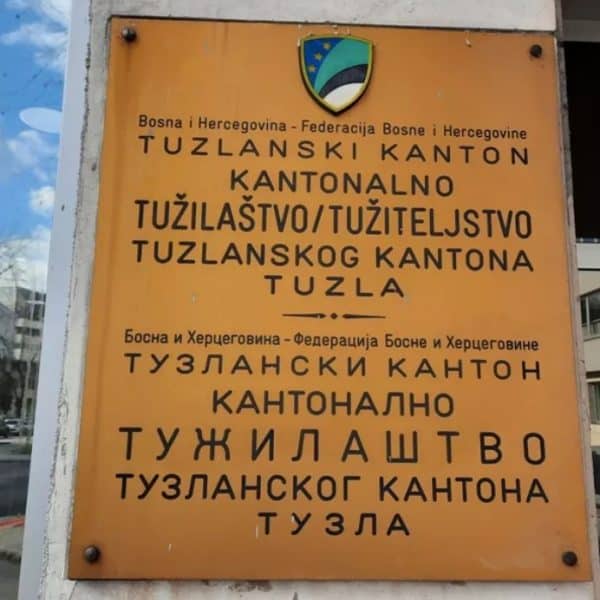 osumnjiceni za ubistvo i ranjavanje na podrucju opcine banovici nakon kriminalisticke obrade u mup-u tk predat u nadleznost tuzilastva tk