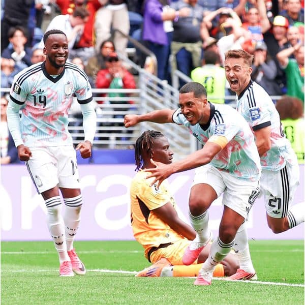 Belgija je u dramaticnoj zavrsnici pobijedila Senegal sa 3:2 iako su 'lavovi' vodili 0:2 sve do 86. minute