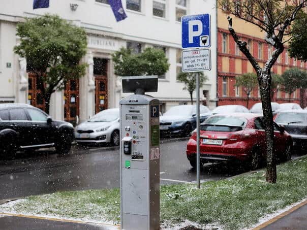 Građani Ljubljane izlaze na referendum o naplati parkinga u gradskim naseljima
