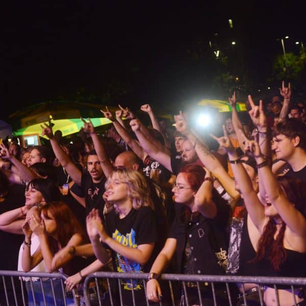 Prva koncertna noć Kaleidoskopa okupila brojne ljubitelje rocka, punka i metala u Tuzli (Foto)