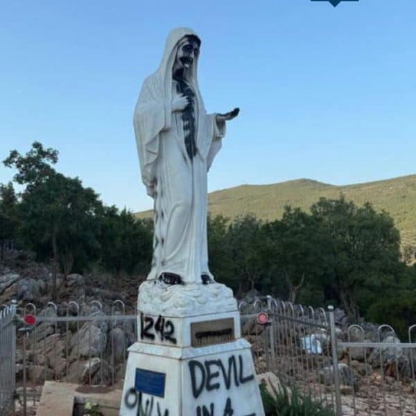 medjureligijsko vijece bih osro osudilo vandalski cin unistenja gospe i ostalog iventara na svetistu u medjugorju