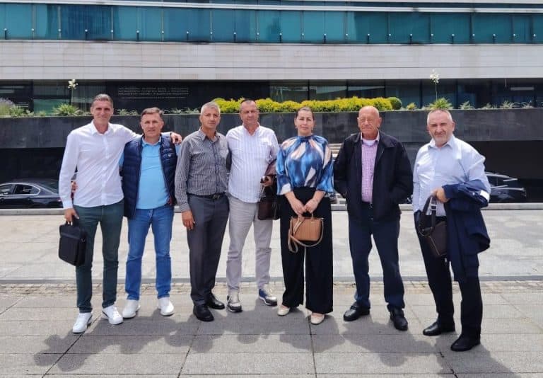 predsatvnici auto skola tk danas su odrzali sastanak sa ministrom saobracaja i komunikacija bih edinom fortom
