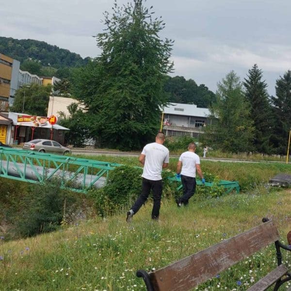 u tuzlči je pocela prva faza ptreventivne deratizacije vodotoka deponija djecijih igralista