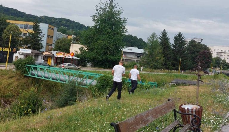 u tuzlči je pocela prva faza ptreventivne deratizacije vodotoka deponija djecijih igralista