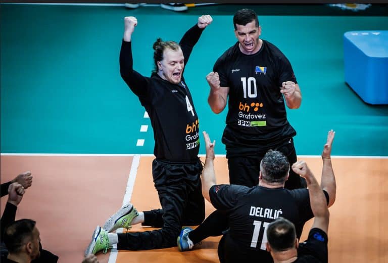 Na Svjetskom prvenstvu u sjedećoj odbojci reprezentacija BiH u 3. kolu pobijedila je Poljsku rezultatom 3:0