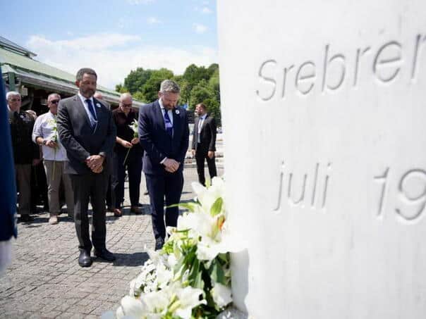 Delegacija EU odala pocast zrtvama genocida u Srebrenici
