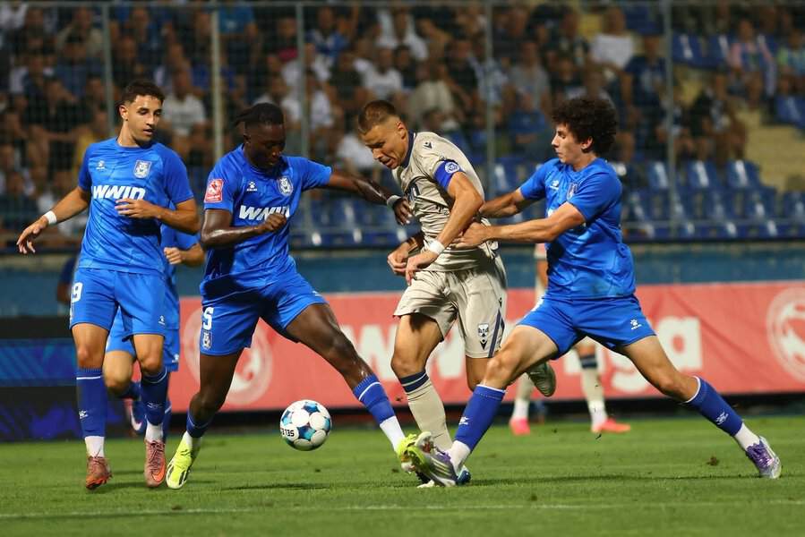 Na otvaranju nove fudbalske lige u BiH Zeljeznicar je na Grbavici pobijedio novajliju BSK iz Banje Luke sa 2:1