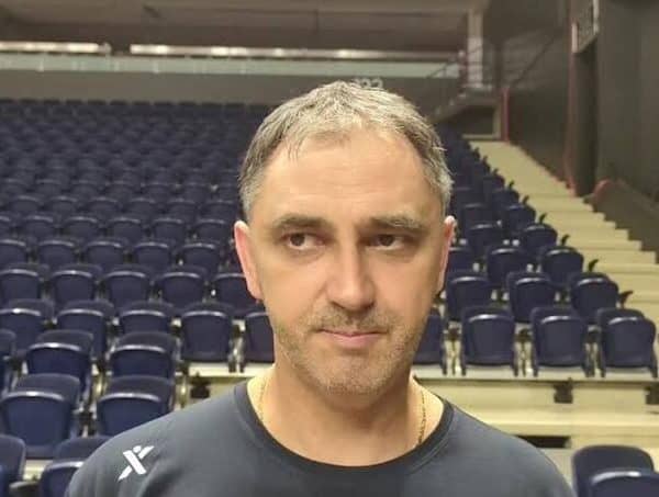 Gjergja ironično: Malo smo, što se kaže, opterećeni raznim stvarima…