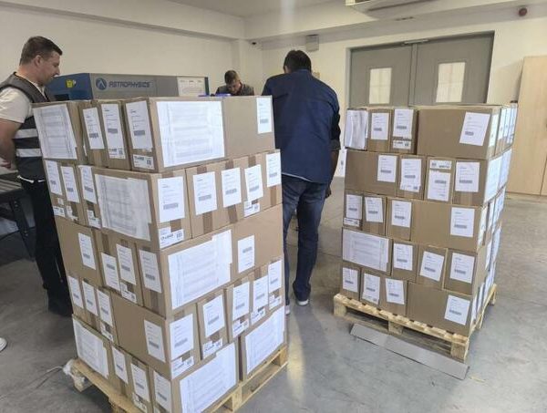 cik zapoceo distribuciju glasackih listica za 45 hiljada registrovanih koji ce za predstojece izbore glasati van drzave